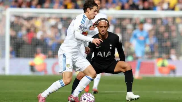 Tottenham Menang Tipis Atas Leeds Melaju Ke Posisi Dua Liga Inggris