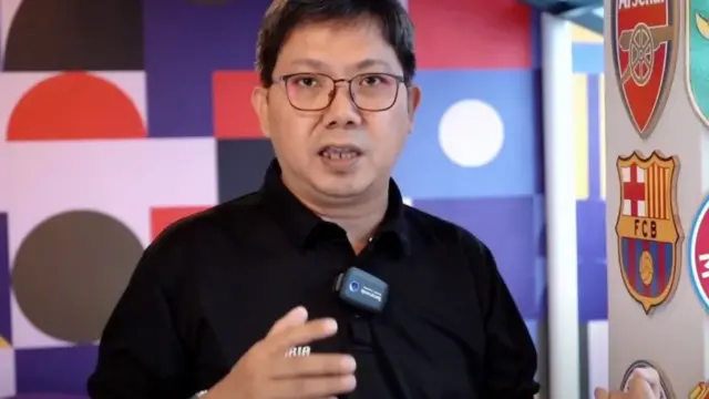 Bung Towel Tanggapi Pemecatan Kluivert Jangan Biarkan Netizen Menentukan