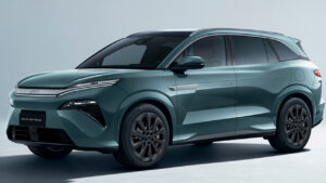 BYD Atto 8 Debut Global, SUV Canggih Hadir dalam Varian Hybrid dan Listrik Murni