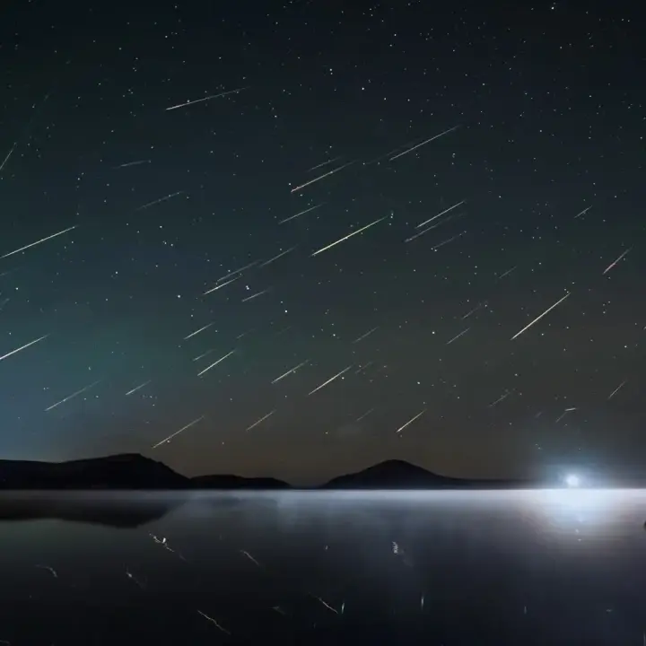 Fenomena Astronomi Oktober 2025: Ada Dua Hujan Meteor dan Purnama Hunter’s Moon