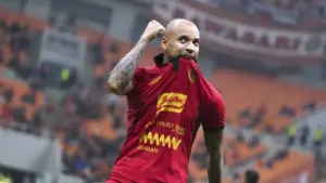 Gustavo Cedera, Persija Terancam Kehilangan Bomber Andalan