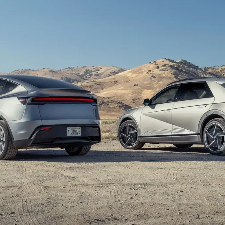 Harga Sama Rp600 Jutaan, Tesla Model Y Standard Ternyata Kalah Fitur dari Hyundai Ioniq 5