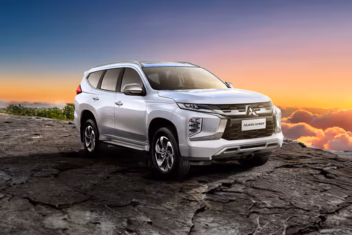 Mitsubishi Pajero Sport Dakar Mobil Off Road Terbaik Indonesia