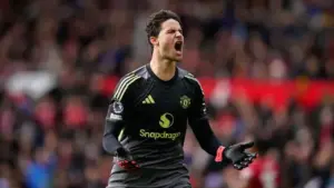 Penampilan Gemilang Senne Lammens Bikin MU Jadi Punya Kiper Lagi