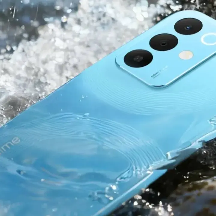 Realme 15x 5G Meluncur dengan Baterai 7.000 mAh dan Layar 144Hz
