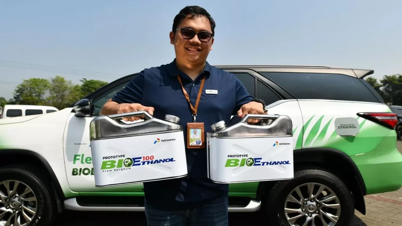 Toyota Klaim Mobilnya Di Indonesia Siap Gunakan Bbm Campuran Etanol 20 Persen