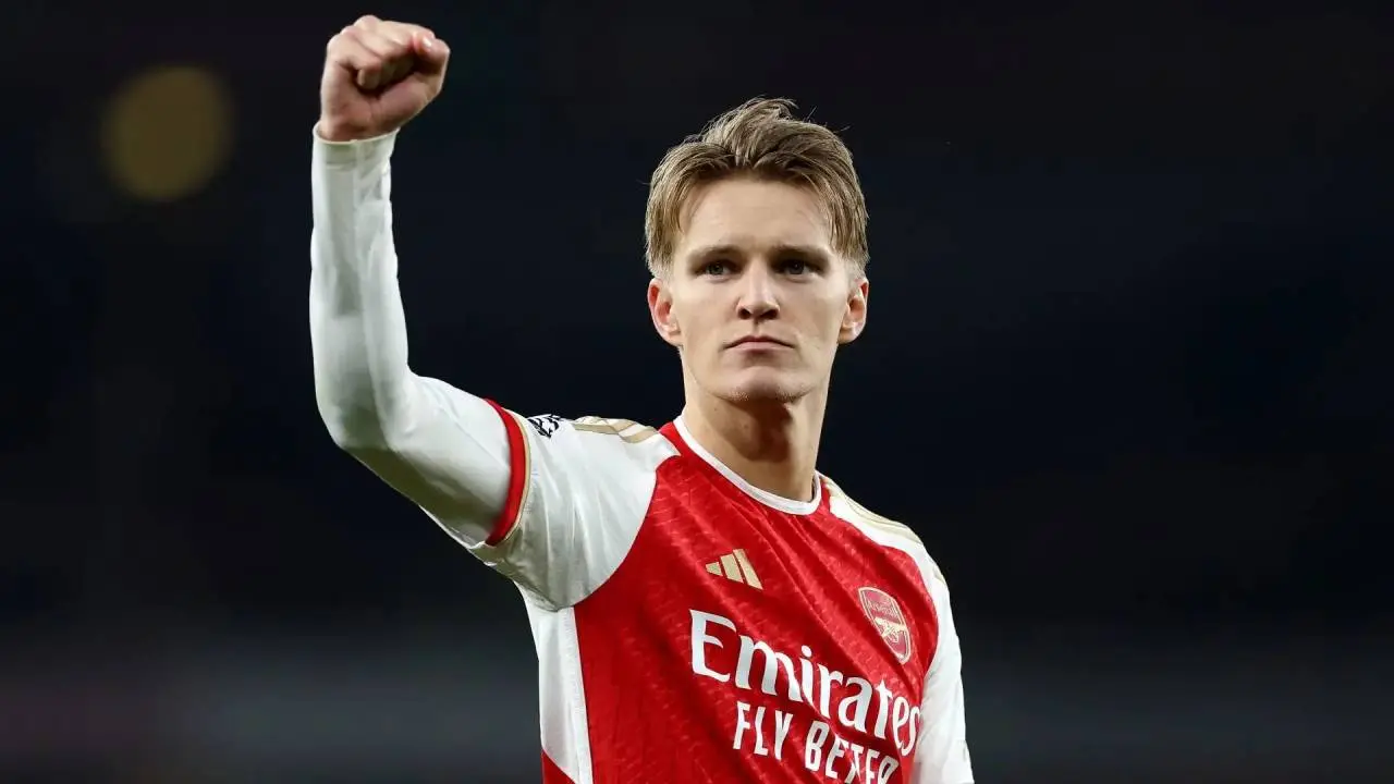 Barcelona Incar Martin Odegaard, Siap Wujudkan Trio Kreatif Bersama Pedri Dan De Jong