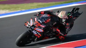 Bezzecchi Rebut Pole Position di MotoGP Valencia 2025, Motor Bagnaia Mogok dan Gagal Lolos Q2