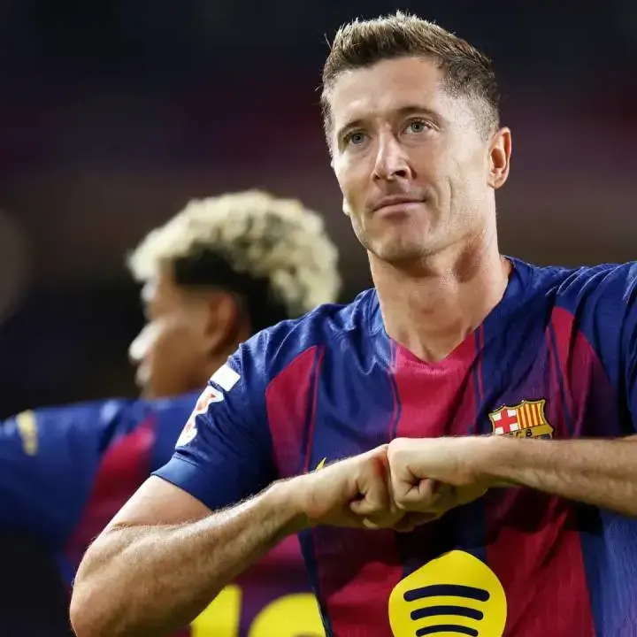 Jurnalis Italia Nilai AC Milan Mustahil Gaet Lewandowski: Masalah Gaji dan Profil Jadi Penghalang Besar