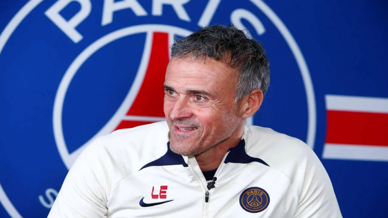 Luis Enrique Yakin Psg Mampu Akhiri Rekor Kemenangan Bayern Munchen Di Parc Des Princes