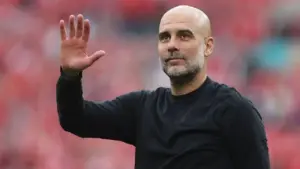 Pep Guardiola Rayakan Laga ke-1000 dalam Karier Saat Manchester City Hadapi Liverpool