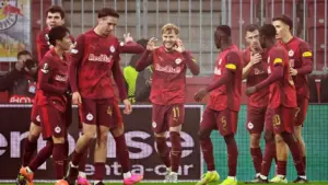 Performa Apik Dean James Tak Cukup Selamatkan Go Ahead Eagles dari Kekalahan 2-0 Atas RB Salzburg di Liga Eropa