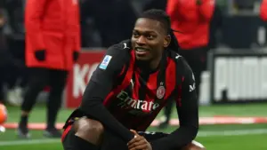 Rafael Leao Jadi Penentu, AC Milan Tundukkan Lazio 1-0 dalam Duel Panas Serie A di San Siro