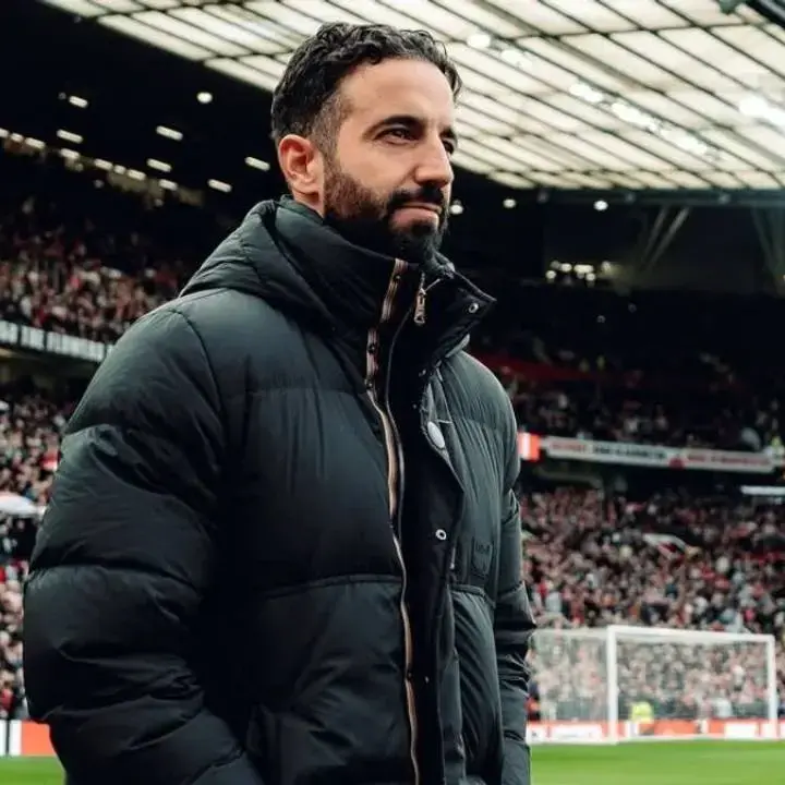 Ruben Amorim Akui Tekanan Berat dan Tegaskan Manchester United Wajib Menang di Setiap Pertandingan
