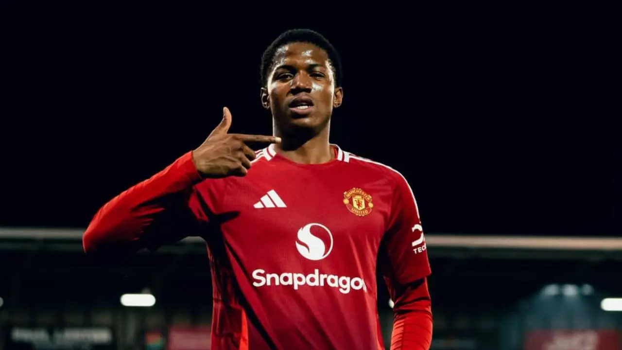 Ruben Amorim Jelaskan Alasan Chido Obi Tak Masuk Skuad Utama Manchester United