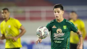 Bruno Moreira Pahami Frustrasi Bonek, Janji Persebaya Pastikan 3 Poin
