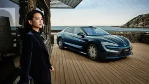 BYD Yangwang U7 Debut Warna Galaxy Blue di Guangzhou Auto Show: Sedan Premium EV & PHEV Mulai Rp1,32 Miliar