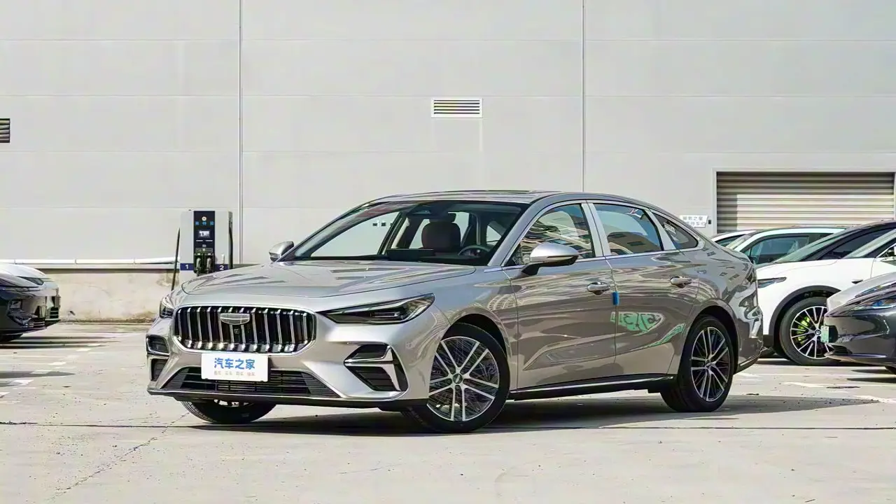 Geely Emgrand Generasi Kelima Buka Pre Sales Di China Sedan Dengan Fitur Pintar Dan Mesin Turbo Harga Mulai Rp145 Juta