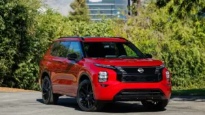 Nissan Rogue Plug-In Hybrid 2026: Rebadge Mitsubishi Outlander, 248 HP & 61 km Jarak Listrik