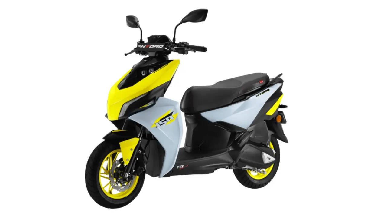 Tvs Ntorq 150 Resmi Meluncur Skuter Sporty 150cc Dengan Fitur Pintar Siap Tantang Yamaha Aerox