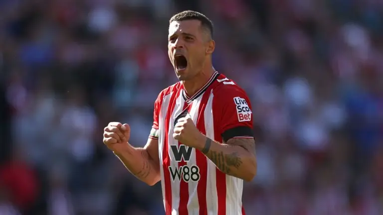 Wayne Rooney Puji Granit Xhaka Sebagai Rekrutan Terbaik Sunderland di Liga Inggris Musim Ini