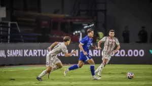 Bojan Hodak Tegaskan Alfeandra Dewangga Tak Dilepas Persib, Bantah Rumor ke Bali United
