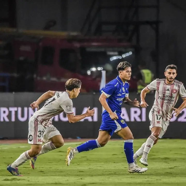 Bojan Hodak Tegaskan Alfeandra Dewangga Tak Dilepas Persib, Bantah Rumor ke Bali United