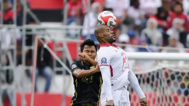 Borneo_FC_Kalah_Dramatis,_Persib_Bandung_Amankan_Posisi_Puncak_Klasemen_Hingga_Akhir_Tahun