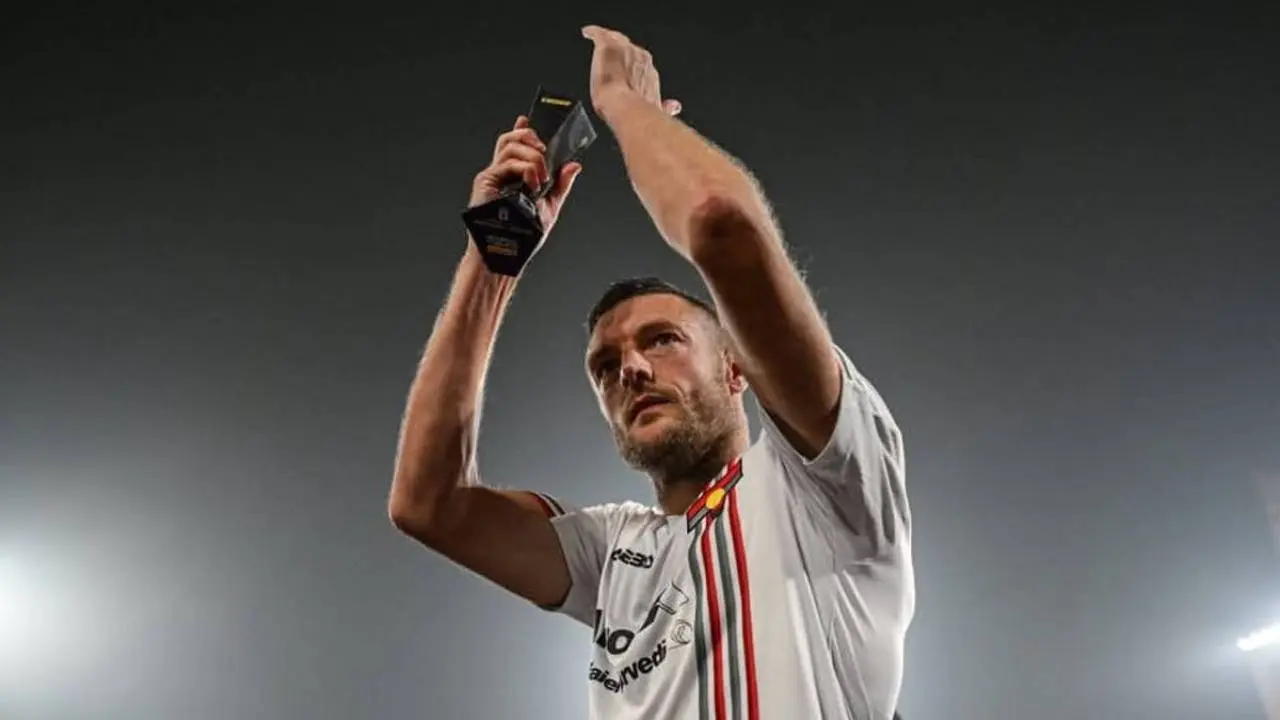 Brace Jamie Vardy Bawa Cremonese Raih Kemenangan 3-1 Atas Bologna di Serie A