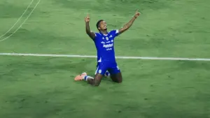 Ramon Tanque Terancam Absen Lawan PSM, Tomas Trucha Tegaskan Persib Tetap Berbahaya