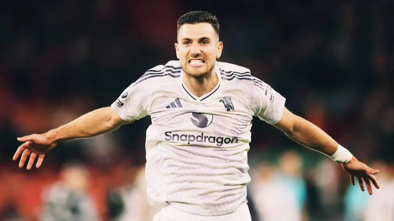 Diogo Dalot Bangga Cetak 150 Penampilan di Liga Inggris, Tegaskan Selalu Nikmati Kariernya di MU