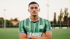 Jay Idzes Masuk Radar AC Milan, Kontak Awal dengan Agen Sudah Terjalin