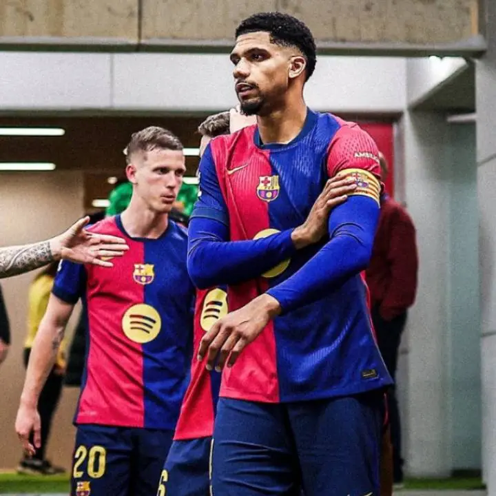 Kondisi Ronald Araujo Makin Parah, Barcelona Pilih Fokuskan Pemulihan Sang Bek