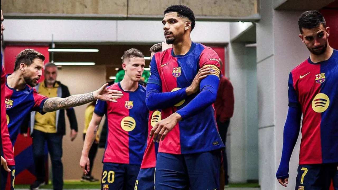 Kondisi Ronald Araujo Makin Parah, Barcelona Pilih Fokuskan Pemulihan Sang Bek