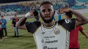 Kritik Wasit, Pemain Andalan Persija Allano Lima Terancam Sanksi 12 Bulan dan Denda 25 Juta Rupiah