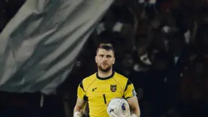 Nilai Transfer Maarten Paes ke Persib Diprediksi Lampaui Thom Haye, Rekor Baru?