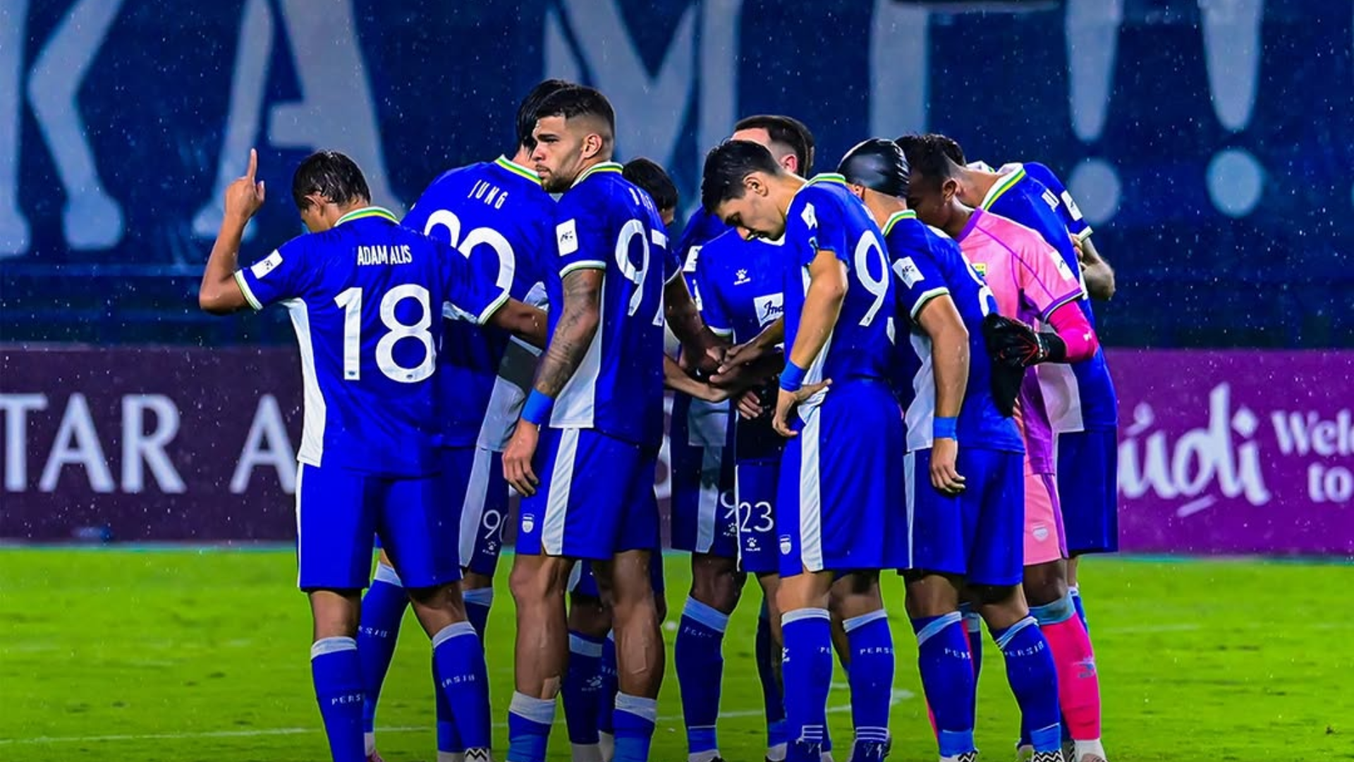 Prediksi Line Up Persib Bandung Tanpa Barba dan Marcilio_ Pertahanan Rawan