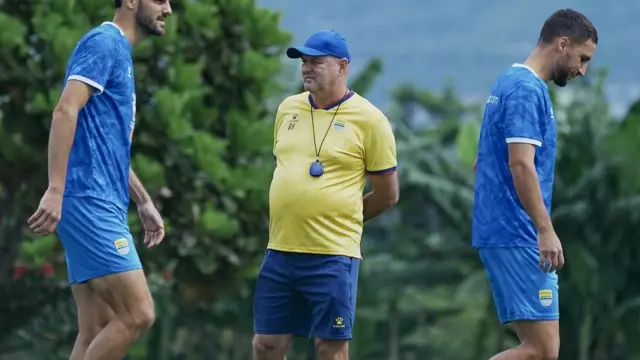 Bojan Hodak Ungkap Kriteria Pemain Baru Persib: Tak Mau Boros, Harus Starter