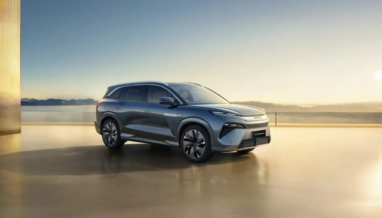 BYD Pamer Teaser Seal 08 & Sealion 08, Flagship Ocean Series Meluncur 2026