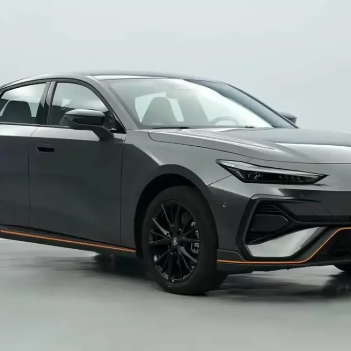 Changan UNI-V Facelift Muncul di MIIT, Kini Hadir sebagai Sedan Hybrid dengan Desain Lebih Sporty
