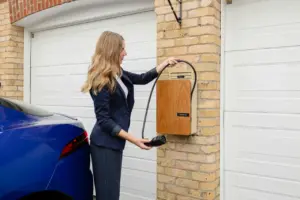 Checklist Pasang Home Charger Mobil Listrik: Syarat Daya, Keamanan, Hingga Biaya