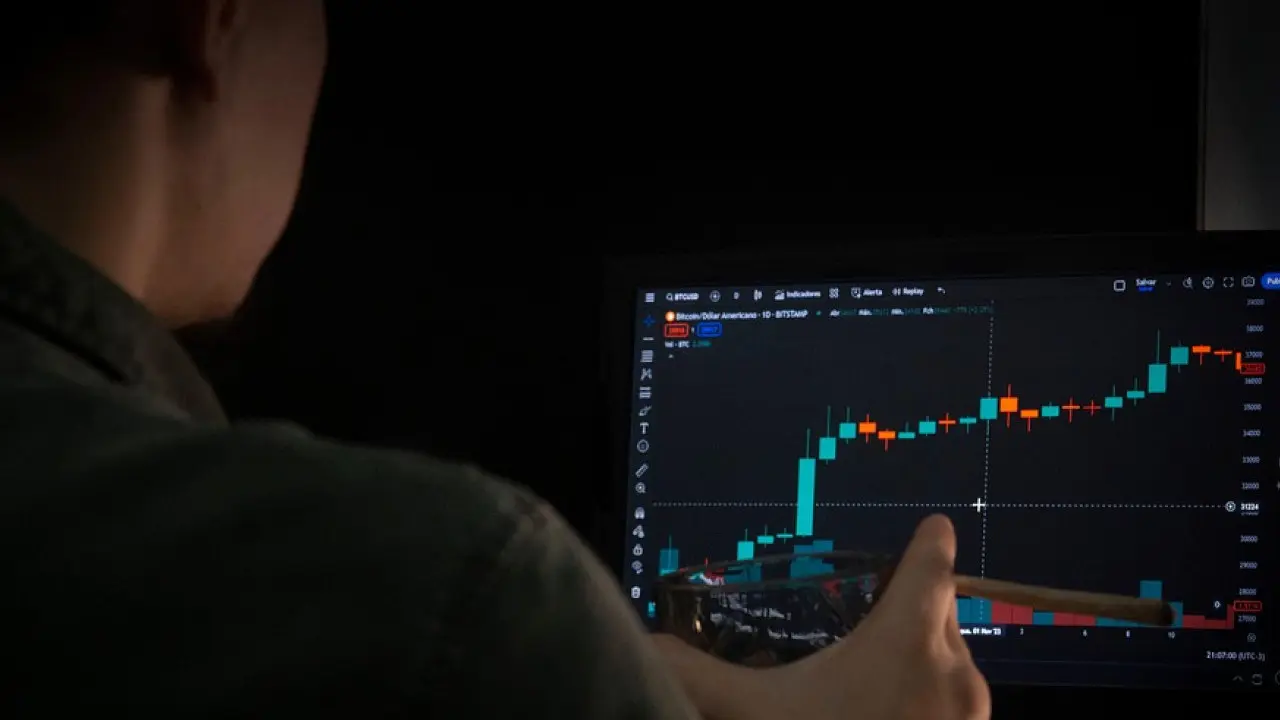 Harga Kripto 2 Desember 2025 Anjlok: Bitcoin Turun ke Rp1,43 Miliar, Altcoin Kompak Terperosok di Zona Merah