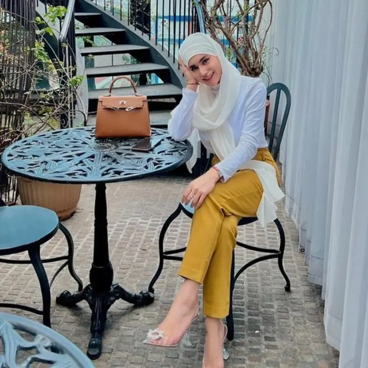Shakilla Kaif Ungkap Keindahan Berhijab: ‘Rahasia di Baliknya Begitu Indah’