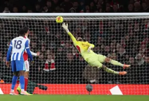 Penyelamatan Krusial David Raya Pastikan Kemenangan Arsenal atas Brighton
