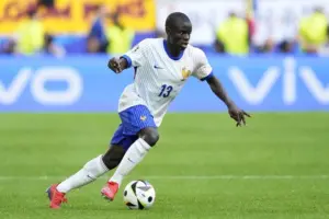 Dean Saunders Sarankan Manchester City Rekrut N’Golo Kante untuk Atasi Krisis Gelandang Bertahan