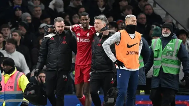 Liverpool Dihantui Badai Cedera, Belanja Besar Musim Ini Belum Berbuah Hasil Maksimal