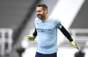 Haaland Tembus 100 Gol, Scott Carson Kiper Ketiga Manchester City Jadi Peran Penting