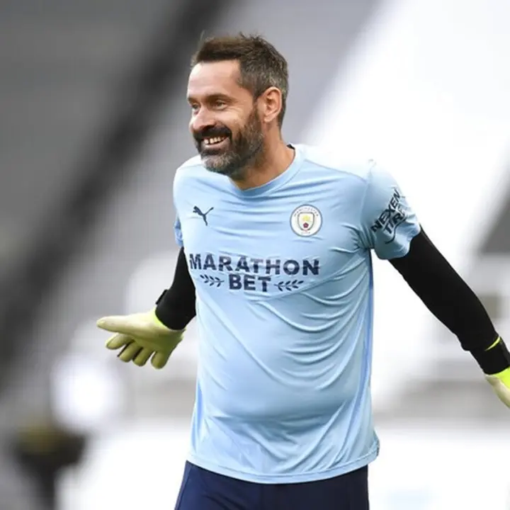 Haaland Tembus 100 Gol, Scott Carson Kiper Ketiga Manchester City Jadi Peran Penting