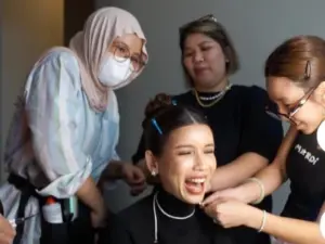 Sabrina Chairunnisa dan Wanda Ponika Berkolaborasi dalam Kampanye Perhiasan Bertema Sehari-hari