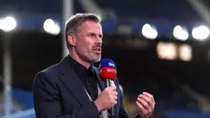 Jamie Carragher Minta Maaf ke Mohamed Salah, Namun Ingatkan Soal Perilaku di Luar Lapangan